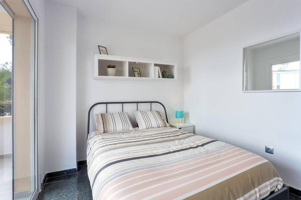 Puertosol 33 - 2 Bed Apartment, Beach Puerto Marina Benalmádena Kültér fotó